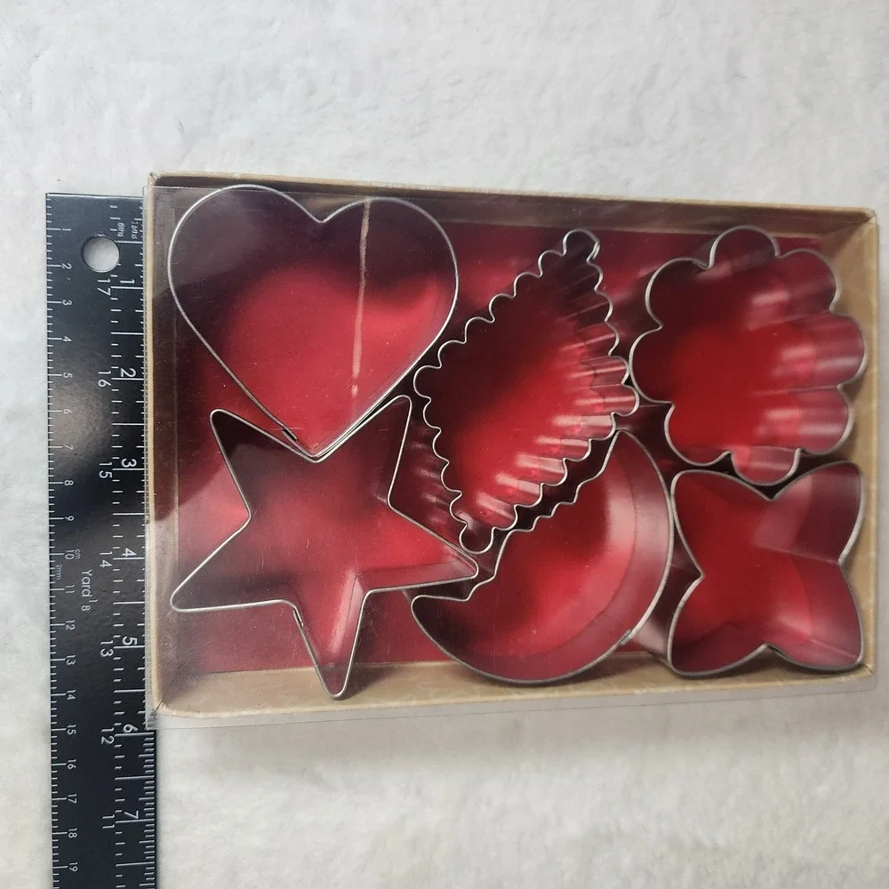 Vintage Style Metal Cookie Cutter Set 6 Piece Heart Star Moon Red Silver